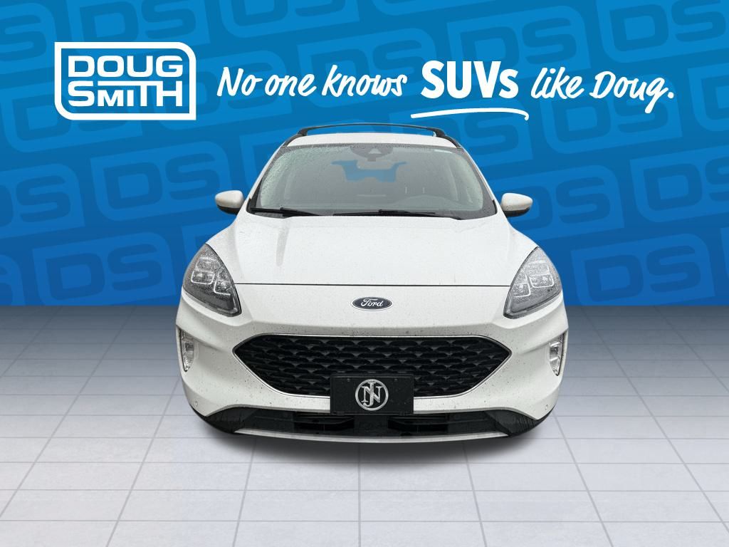 2020 Ford Escape Titanium photo 3