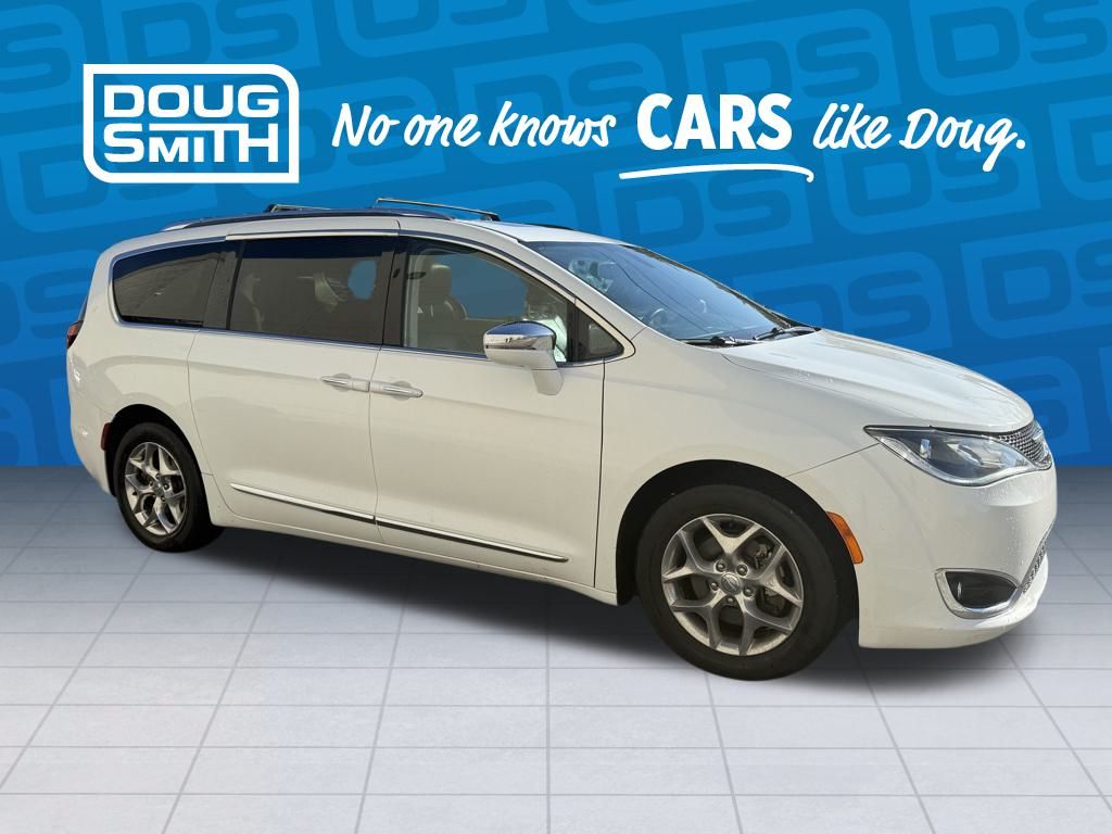 2018 Chrysler Pacifica Limited photo 2