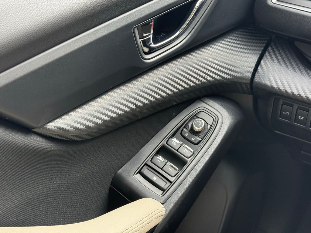 2025 Subaru Ascent Premium photo 3