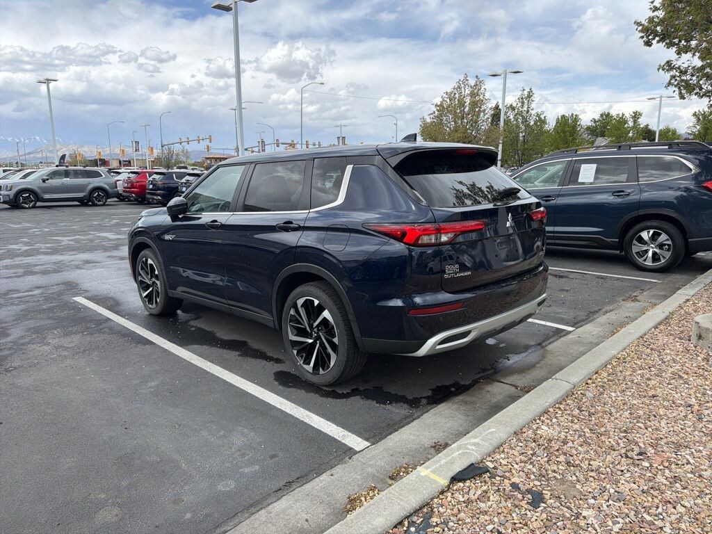 Used 2025 Mitsubishi Outlander PHEV SE SUV
