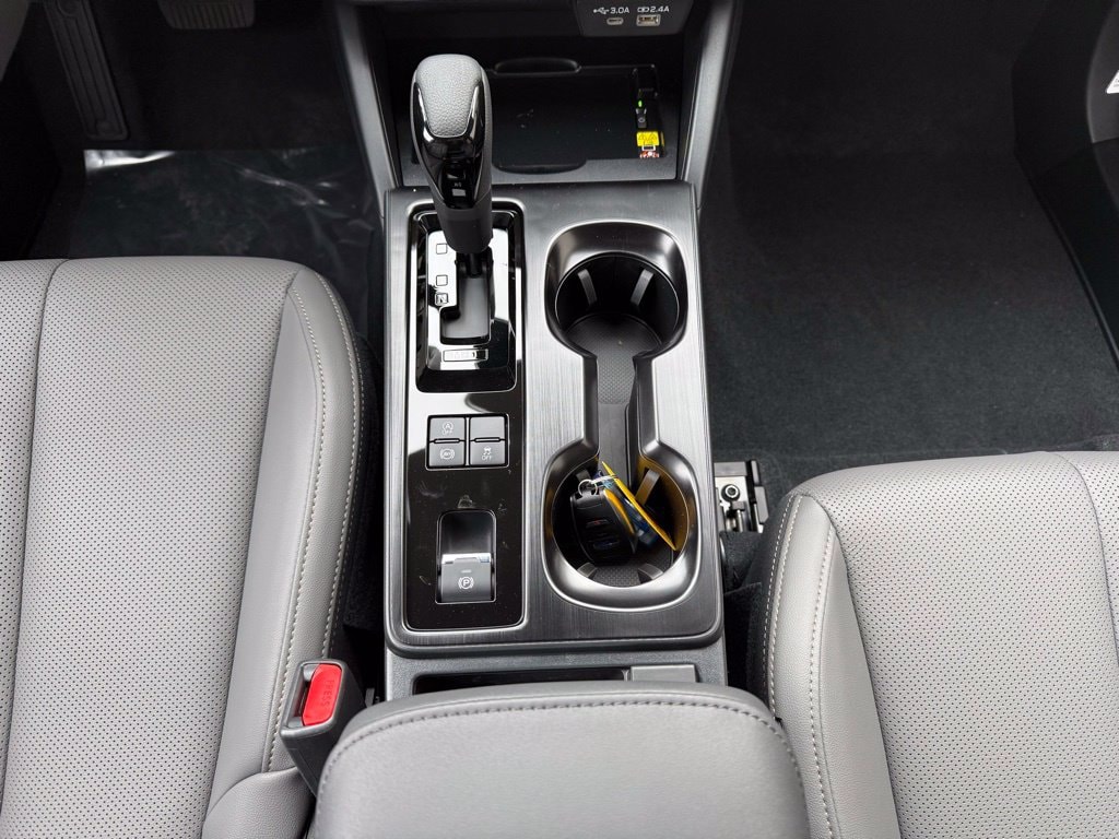 2026 Subaru Outback Limited - Photo 17