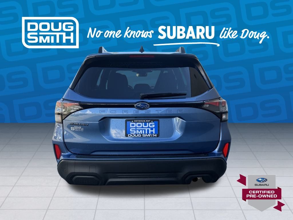 2025 Subaru Forester Premium photo 3