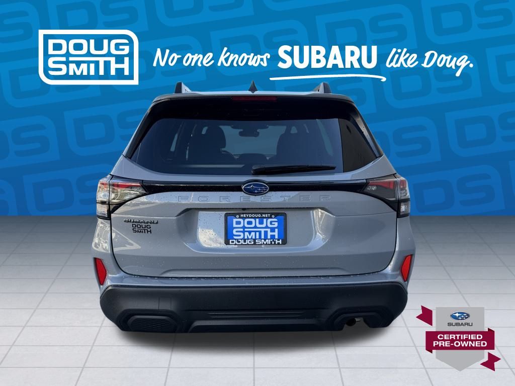 2025 Subaru Forester Premium photo 3
