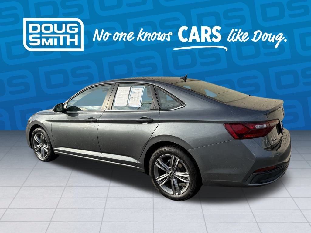 Used 2024 Volkswagen Jetta 1.5T SE Sedan