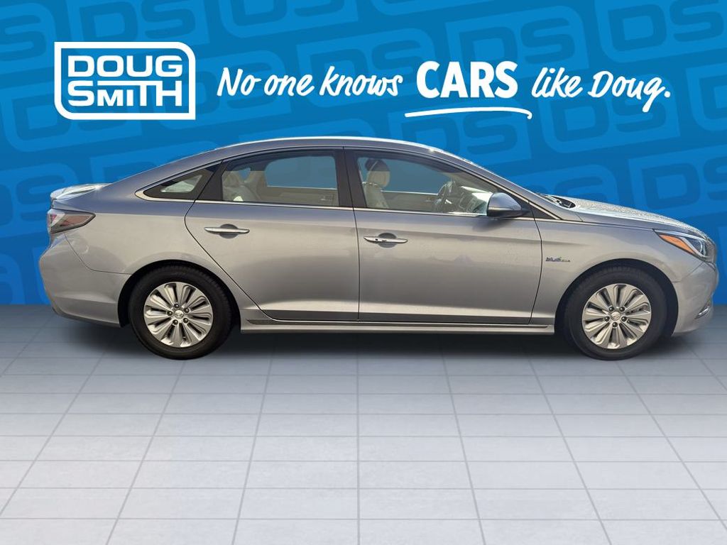 2016 Hyundai Sonata Hybrid SE photo 4