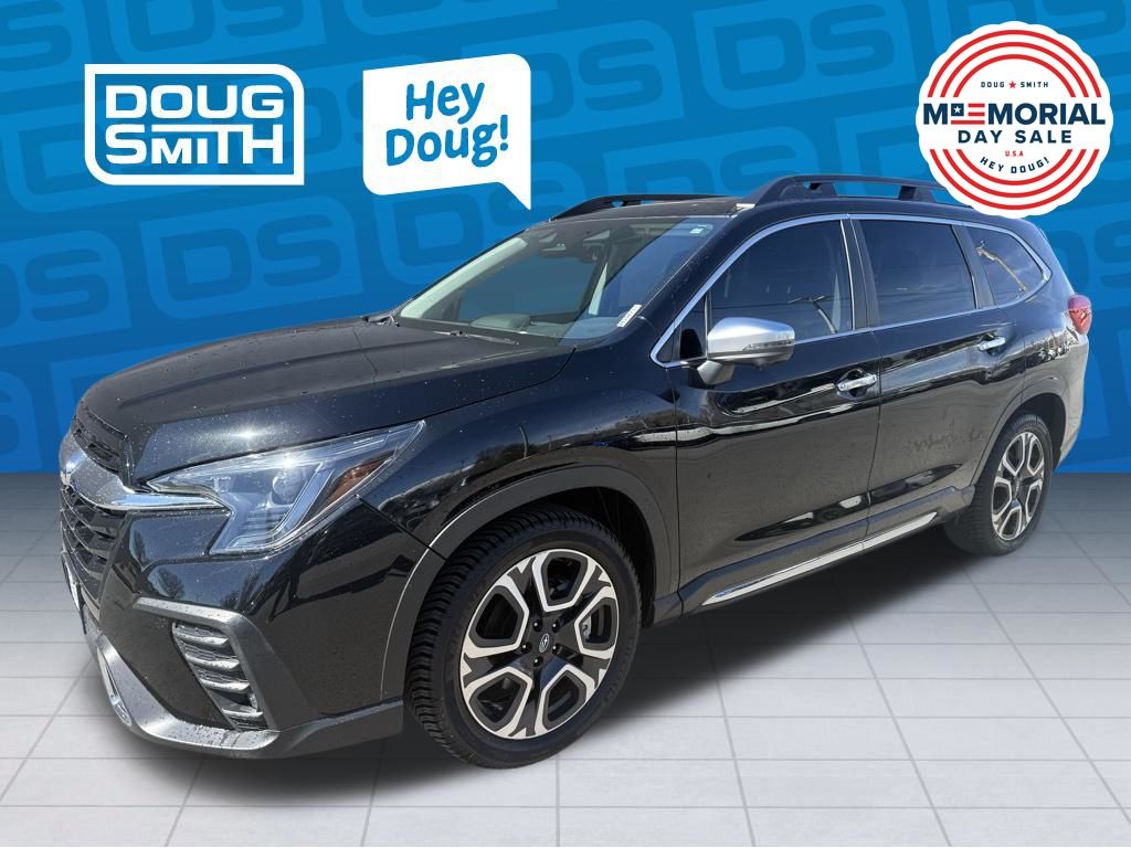 2023 Subaru Ascent Touring's photo