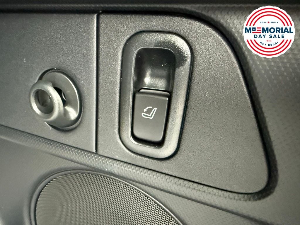 2026 Subaru Forester Touring - Photo 28