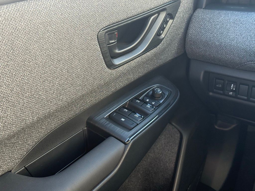 2026 Subaru Outback Limited - Photo 8