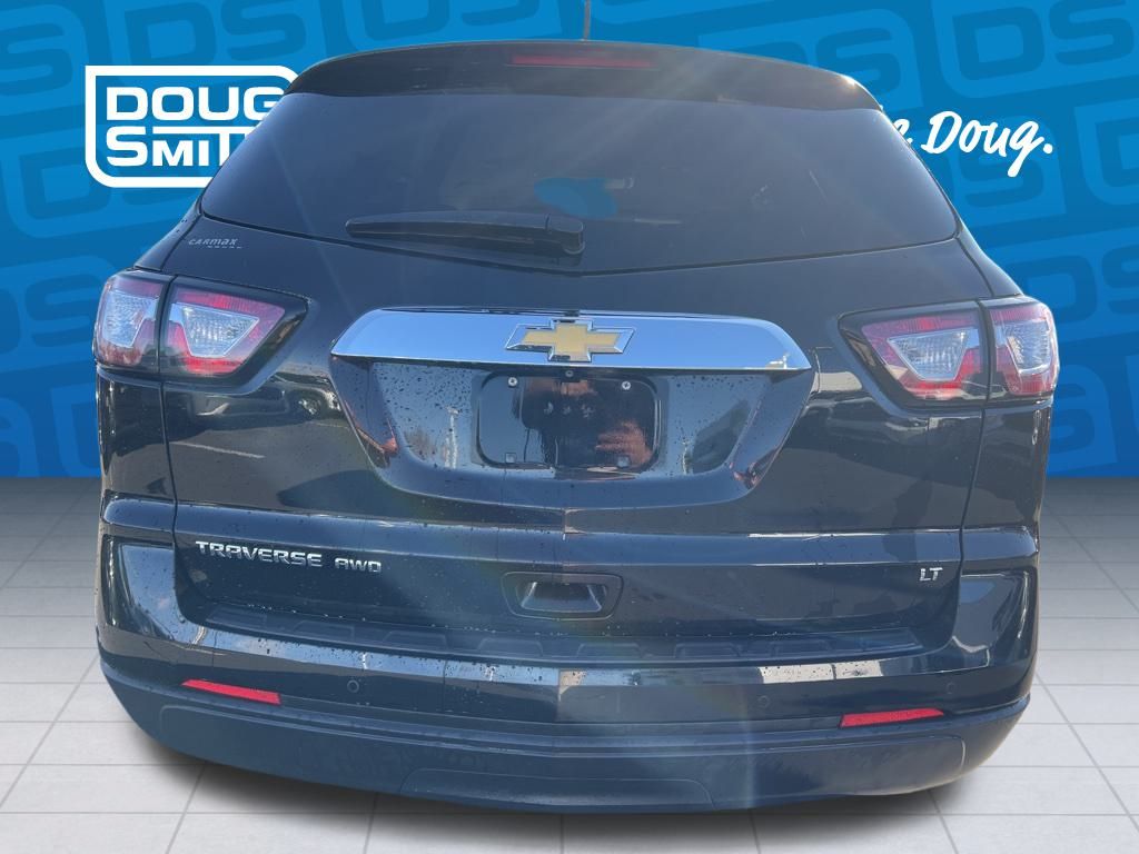 2017 Chevrolet Traverse 1LT photo 3