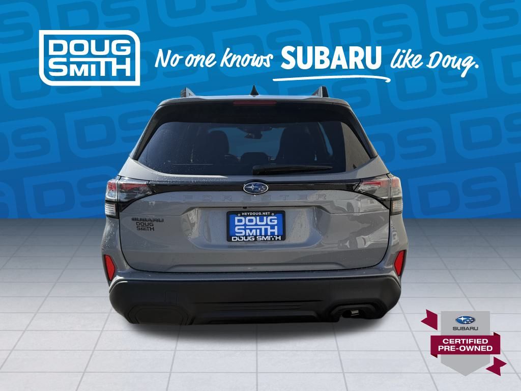 2025 Subaru Forester Premium photo 3