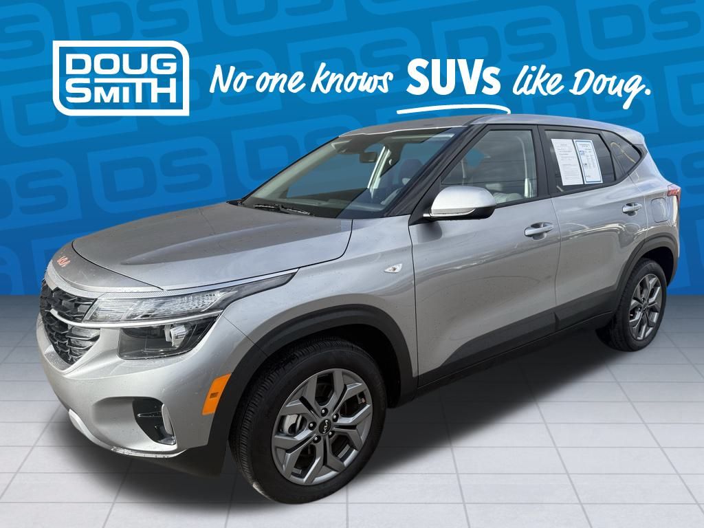 2025 Kia Seltos LX's photo