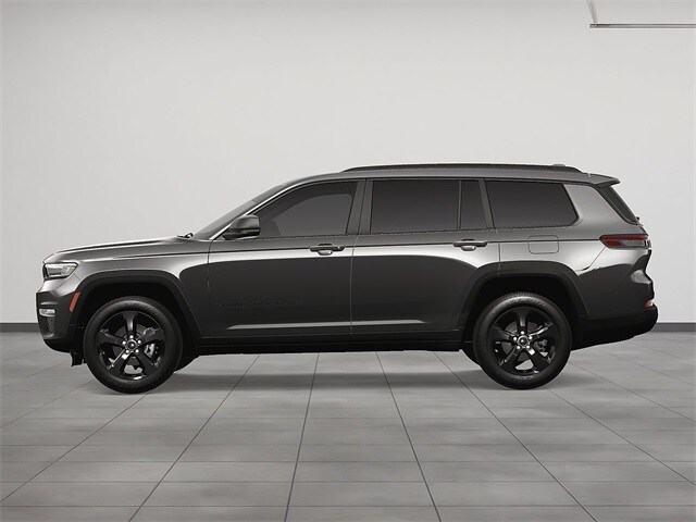 2025 Jeep Grand Cherokee Limited photo 3