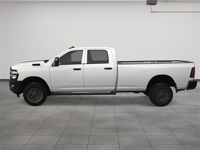 2025 Ram 2500 Tradesman photo 3