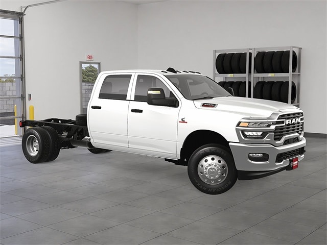 2025 RAM 3500 Chassis Tradesman - Photo 7