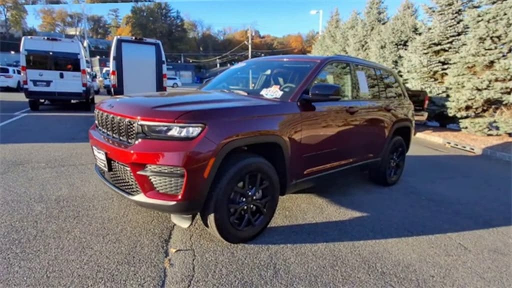 Certified 2024 Jeep Grand Cherokee Altitude X SUV