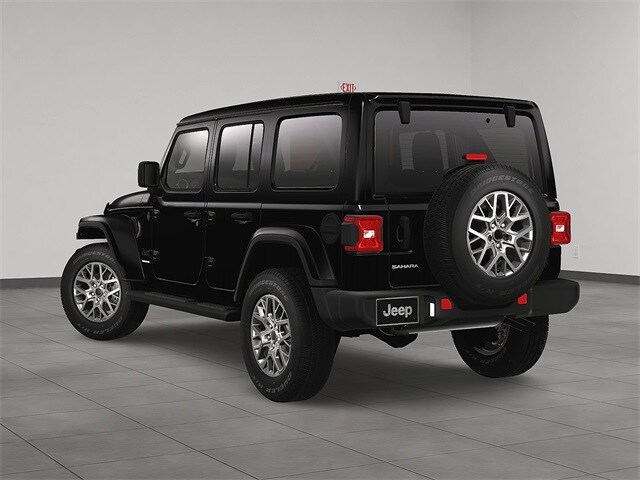 2025 Jeep Wrangler Sahara photo 4