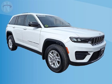 2025 Jeep Grand Cherokee Laredo SUV