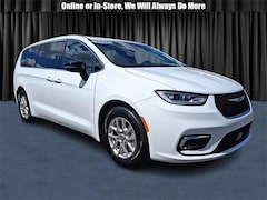 2025 Chrysler Pacifica Select Minivan/Van For Sale in Rockaway, NJ