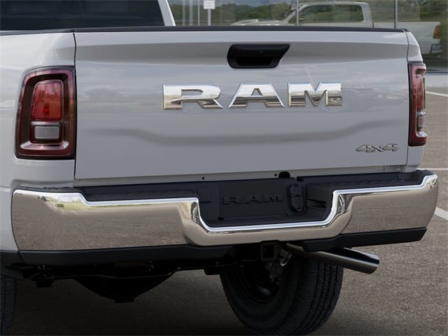2026 RAM 3500 Tradesman - Photo 12