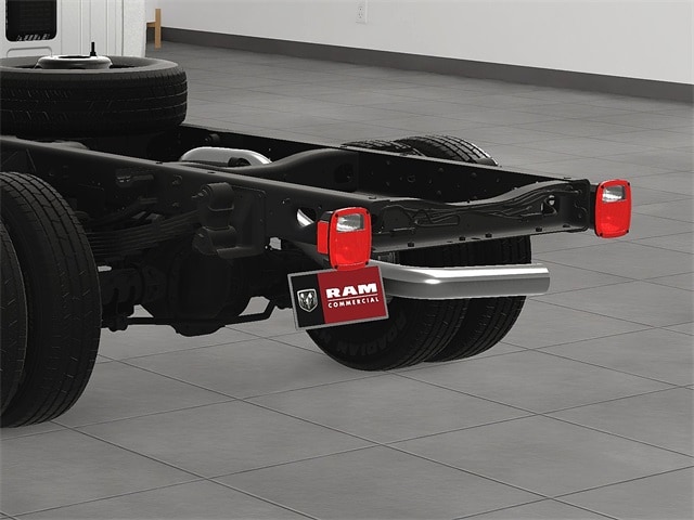 2025 RAM 3500 Chassis Tradesman - Photo 16