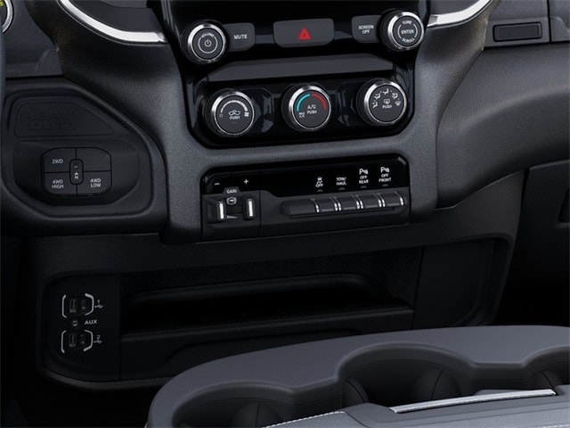 2026 RAM 3500 Big Horn - Photo 24