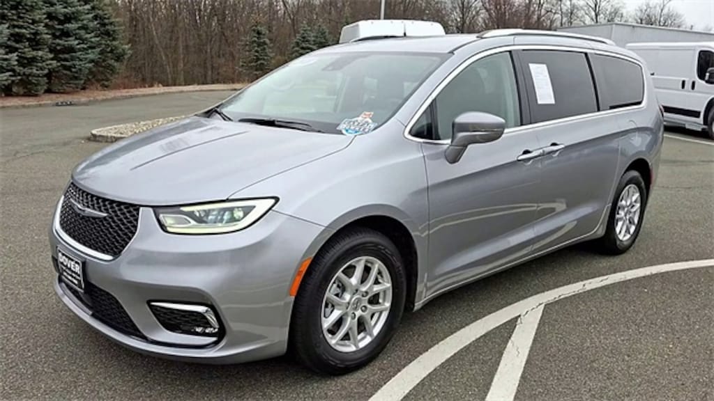 Certified 2021 Chrysler Pacifica Touring L Minivan/Van