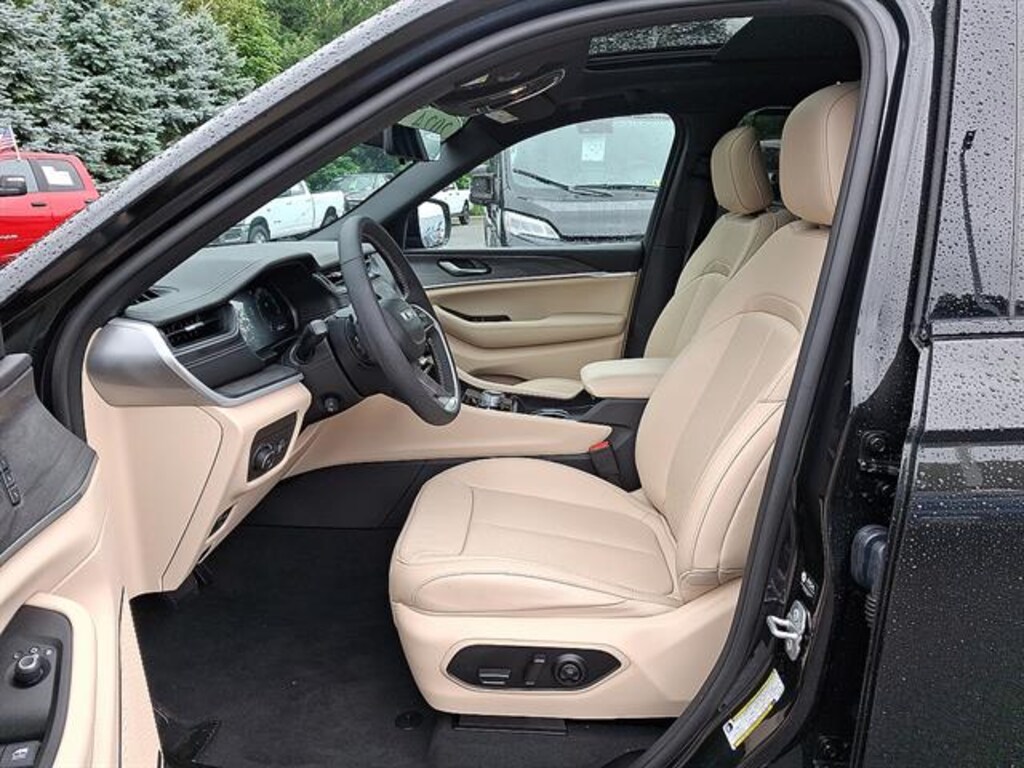 Certified 2024 Jeep Grand Cherokee Limited SUV