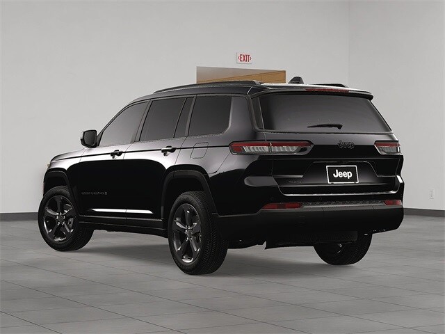 2025 Jeep Grand Cherokee Altitude photo 4
