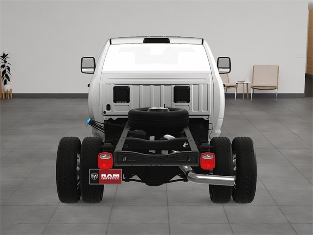 2025 RAM 3500 Chassis Tradesman - Photo 10