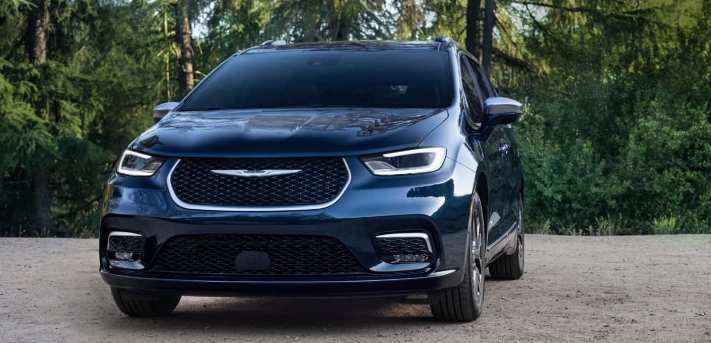 New 2023 Chrysler Pacifica Hybrid