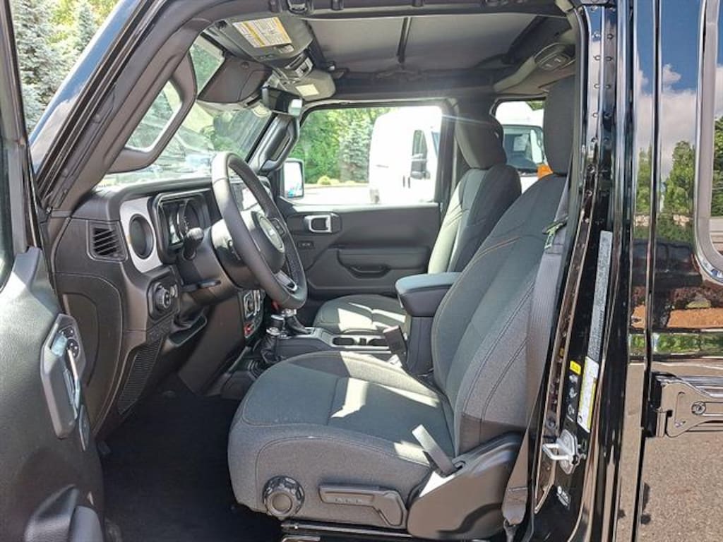 Certified 2026 Jeep Gladiator Willys Truck Crew Cab