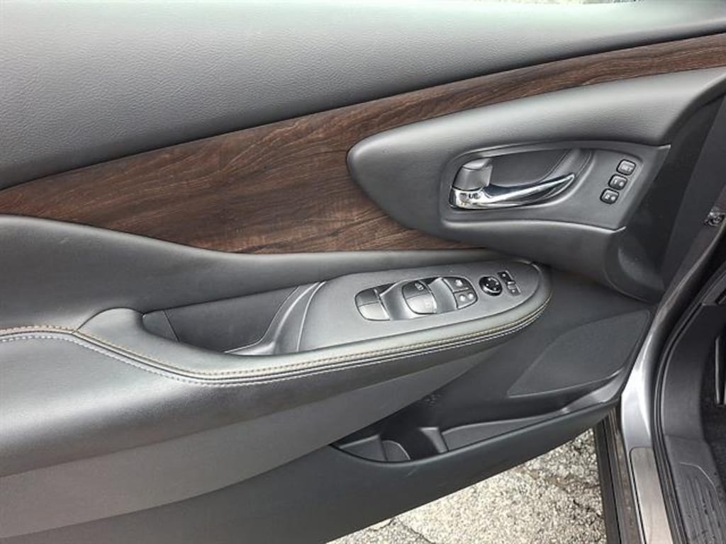 Used 2023 Nissan Murano Platinum SUV