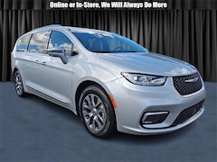 2024 Chrysler Pacifica Hybrid Pinnacle Minivan/Van For Sale in Rockaway, NJ