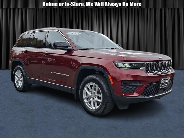 2025 Jeep Grand Cherokee Laredo's photo