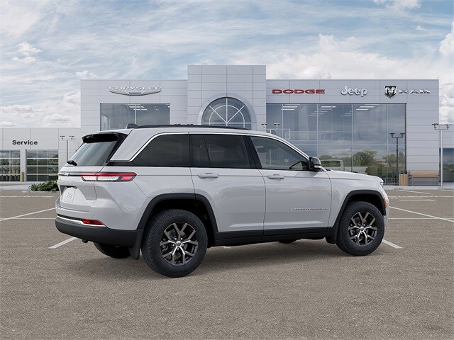 2025 Jeep Grand Cherokee Limited photo 2