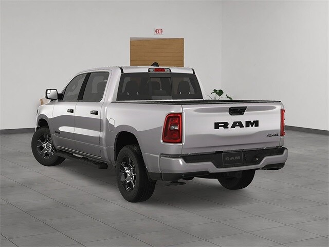 2025 Ram 1500 Tradesman photo 3