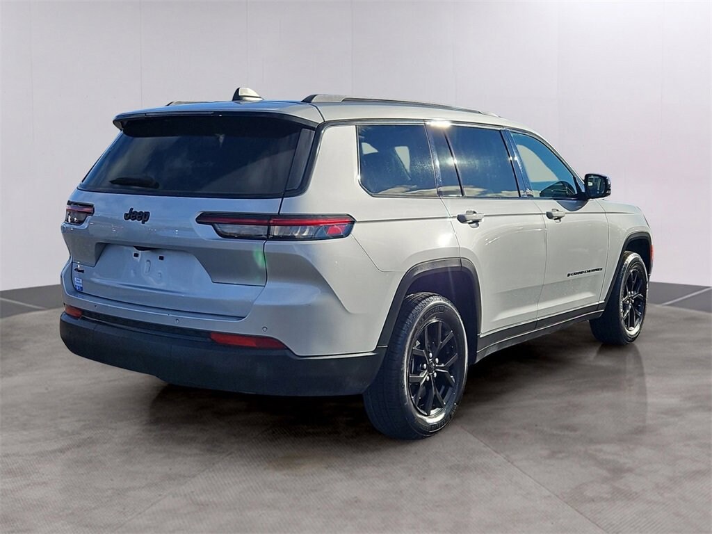 Used 2024 Jeep Grand Cherokee L Altitude