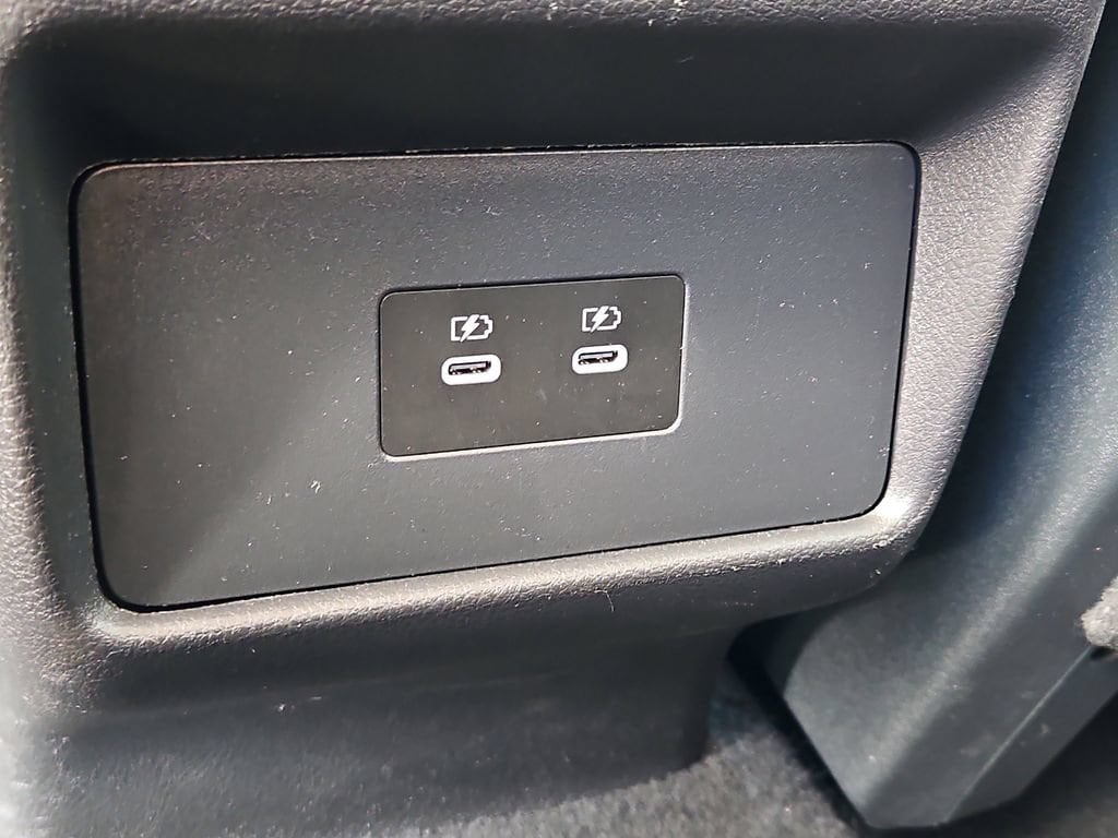 2025 Nissan Rogue SV - Photo 18