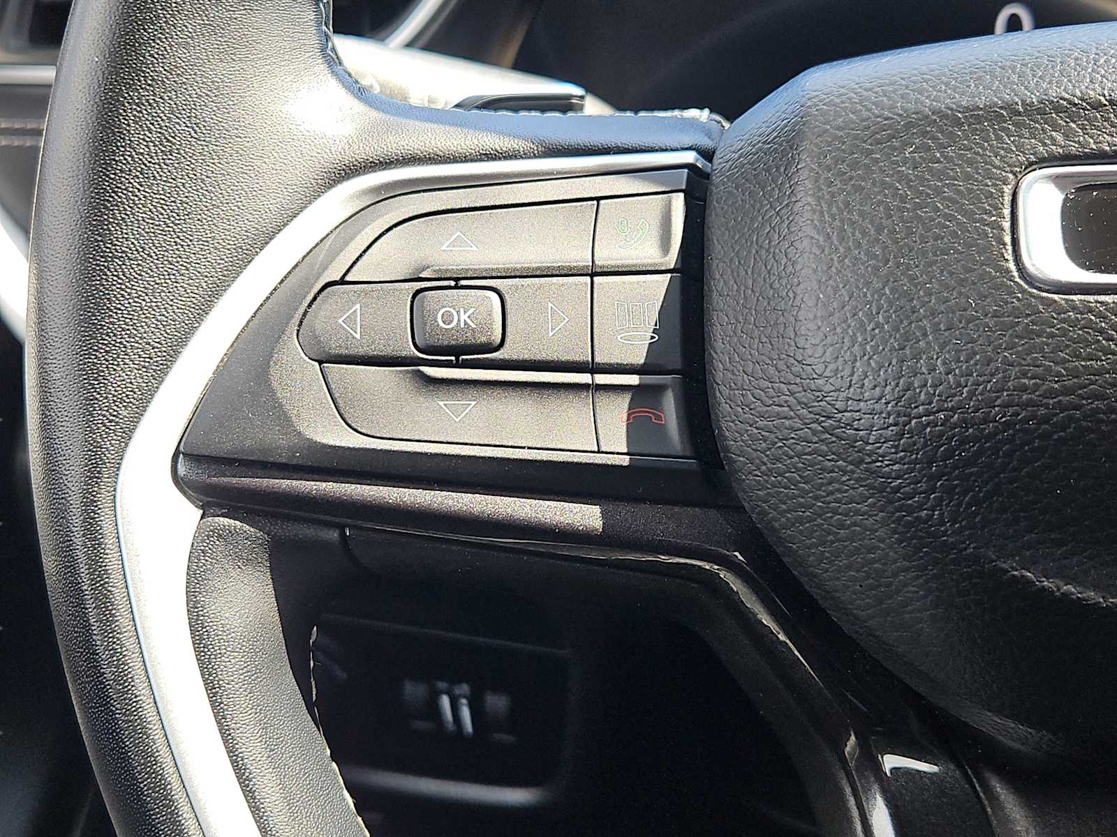 2022 Jeep Grand Cherokee Laredo - Photo 26