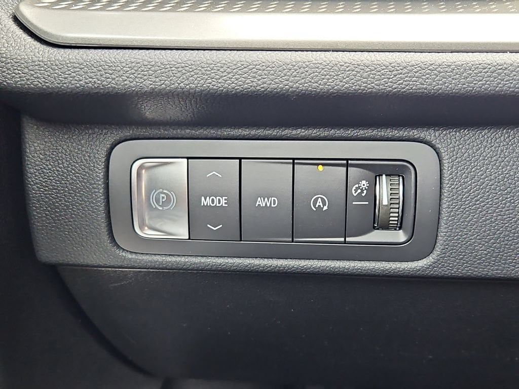 2026 Chevrolet Traverse LT - Photo 10