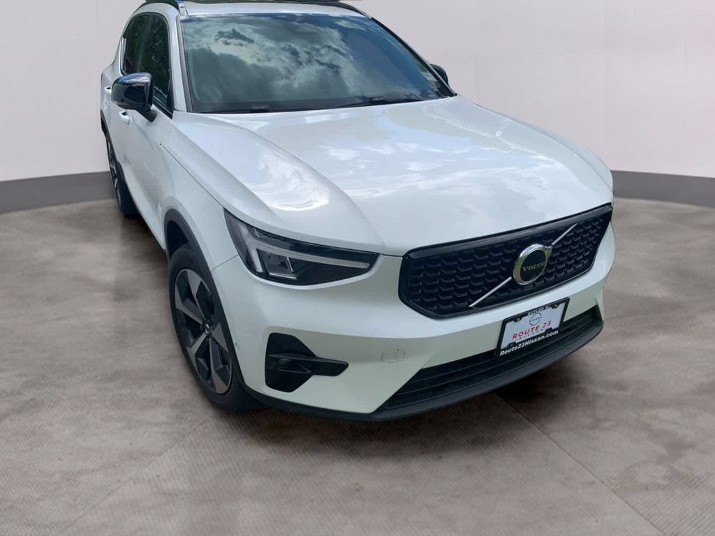 2024 Volvo XC40 Plus - Photo 39