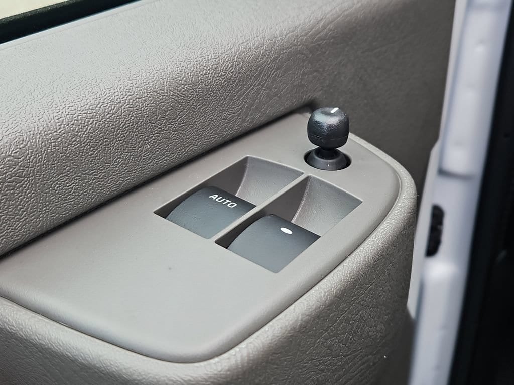 2025 Chevrolet Express Cargo Work Van - Photo 13