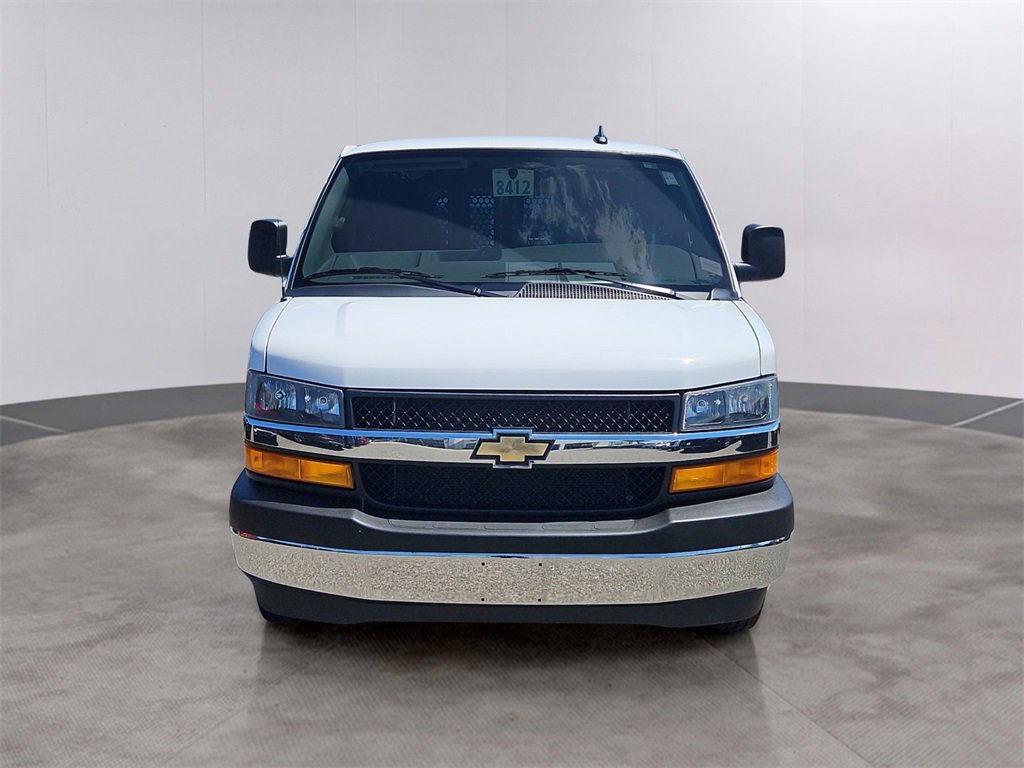 2023 Chevrolet Express Cargo 2500 Van photo 2