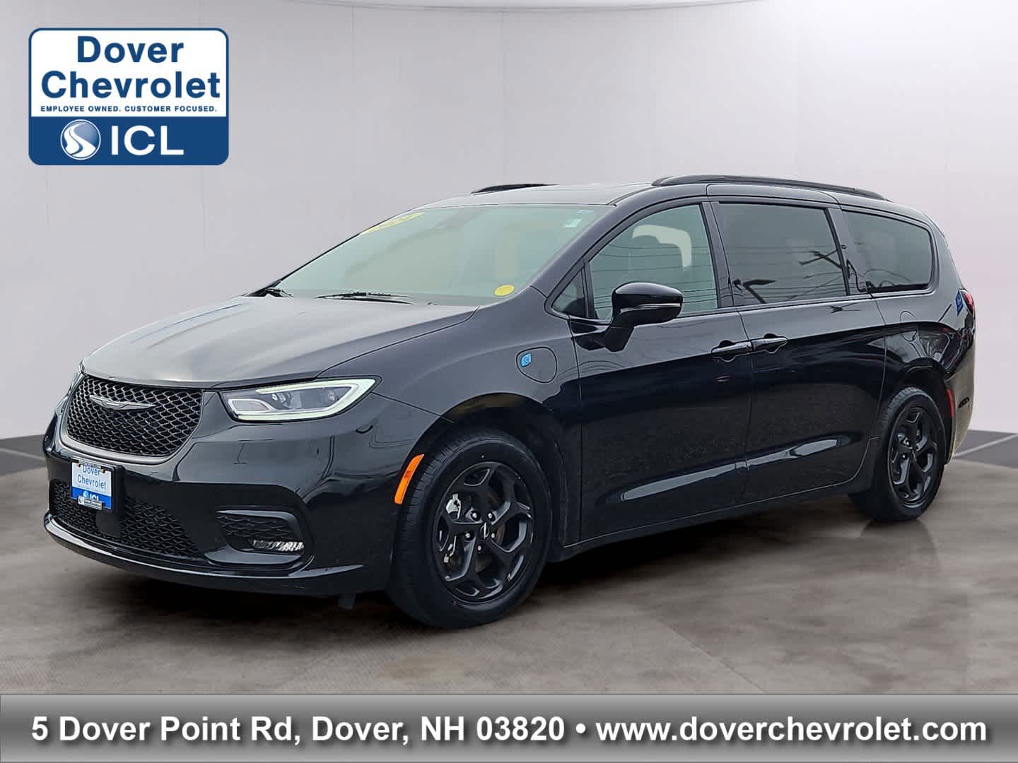 2024 Chrysler Pacifica PHEV Select
