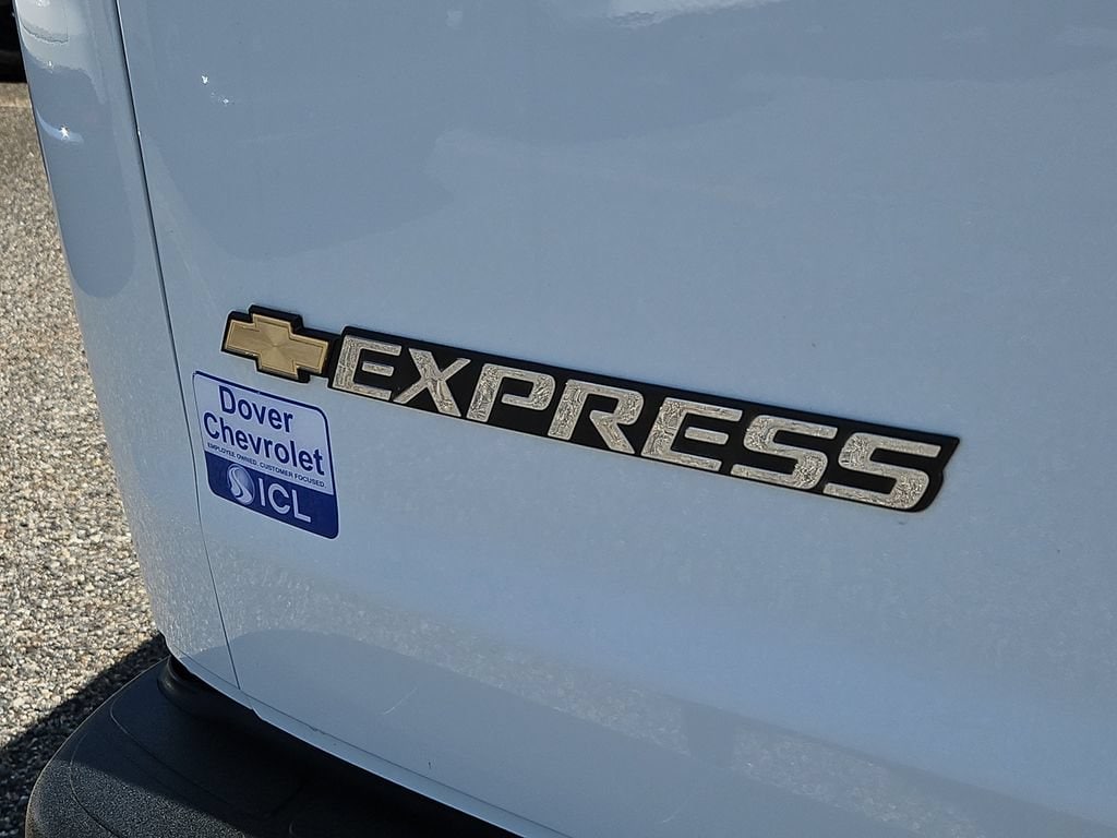 2024 Chevrolet Express Cargo Work Van - Photo 12