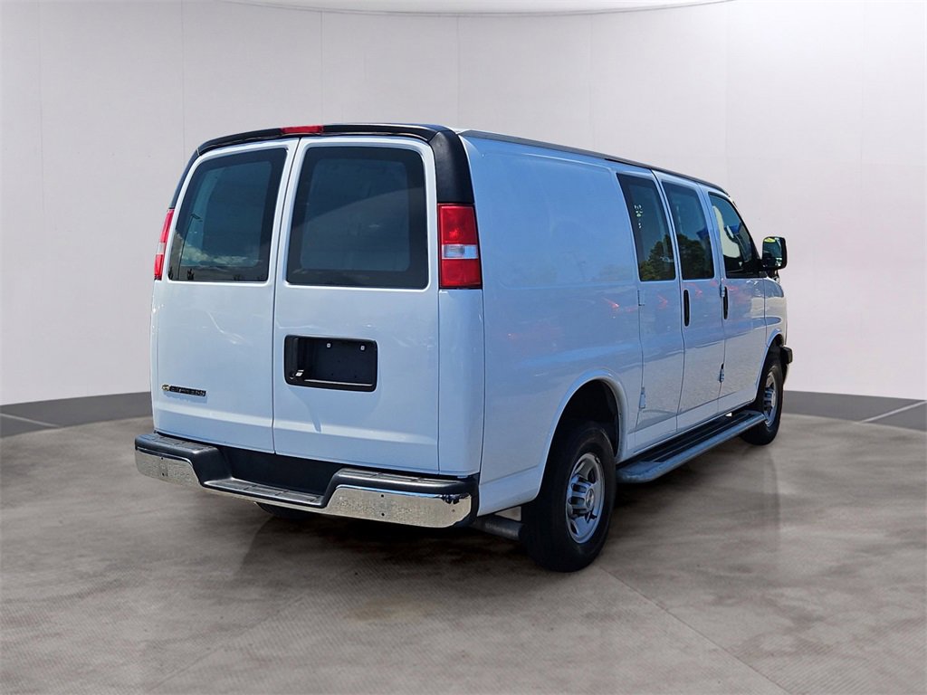 2023 Chevrolet Express Cargo 2500 Van photo 4