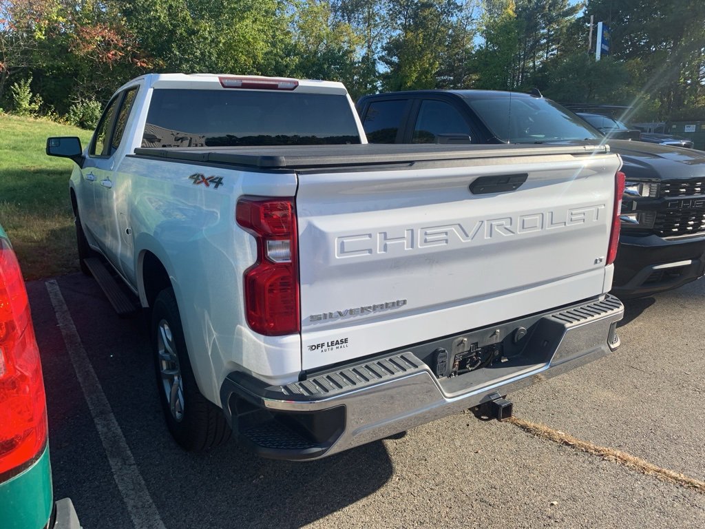 2019 Chevrolet Silverado 1500 LT photo 3