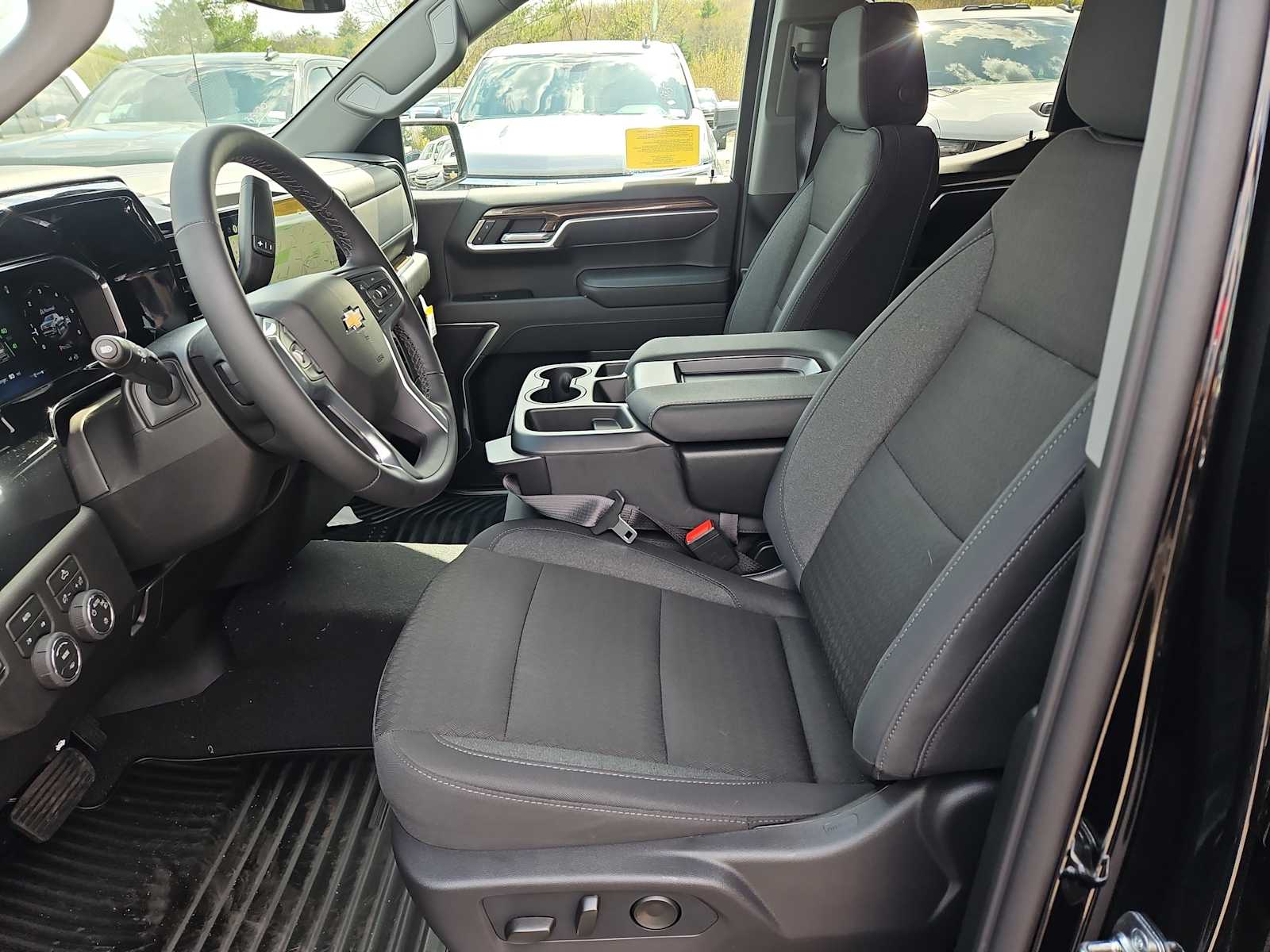 2026 Chevrolet Silverado 1500 LT - Photo 7