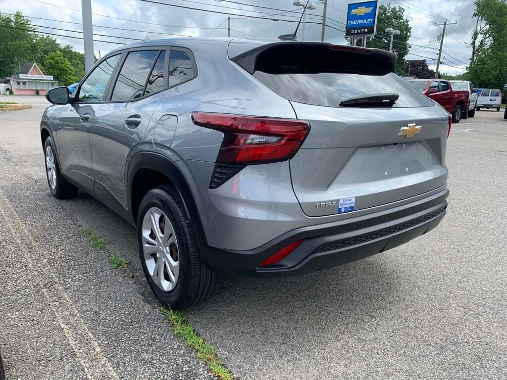 Used 2024 Chevrolet Trax LS SUV