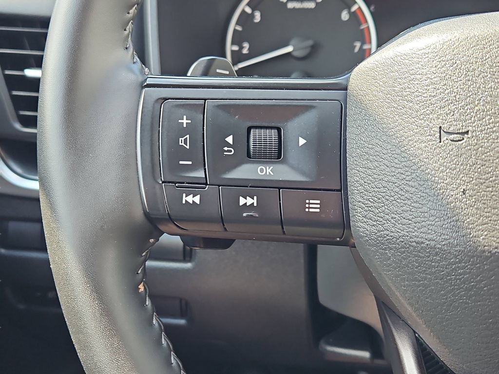 2025 Nissan Rogue SV - Photo 23